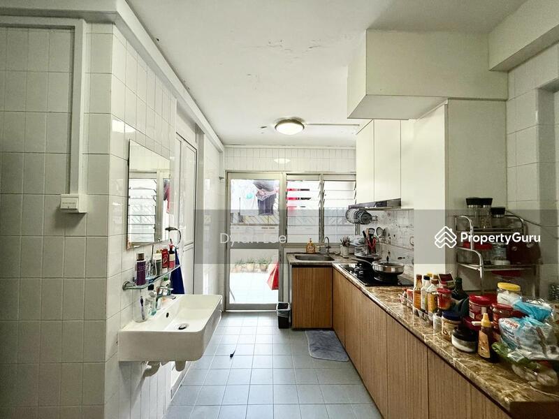 HDB Flat for Sale, 326 Yishun Ring Road, SGD 988,000 | 99-year lease
