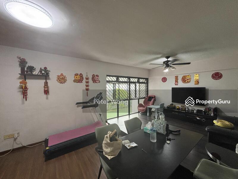 Prop-GPT: HDB Flat: D19  299B Compassvale Street