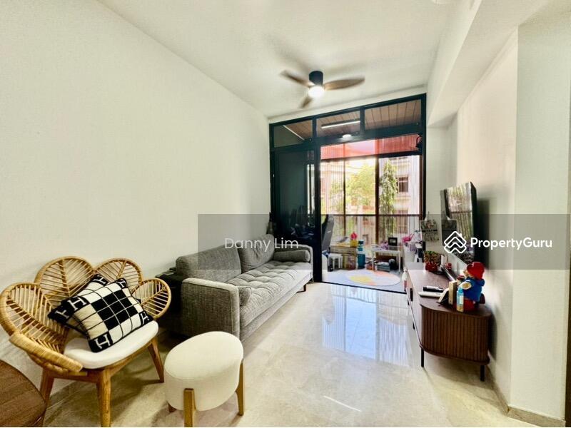 Prop-GPT: Condominium: D21  Daintree Residence