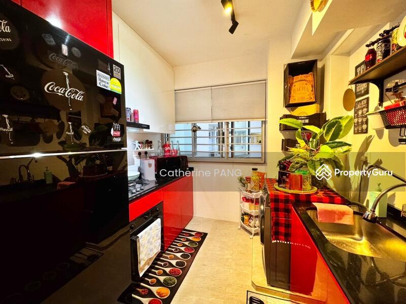 HDB Flat for Sale, 672C Edgefield Plains, SGD 390,000 | 99-year lease