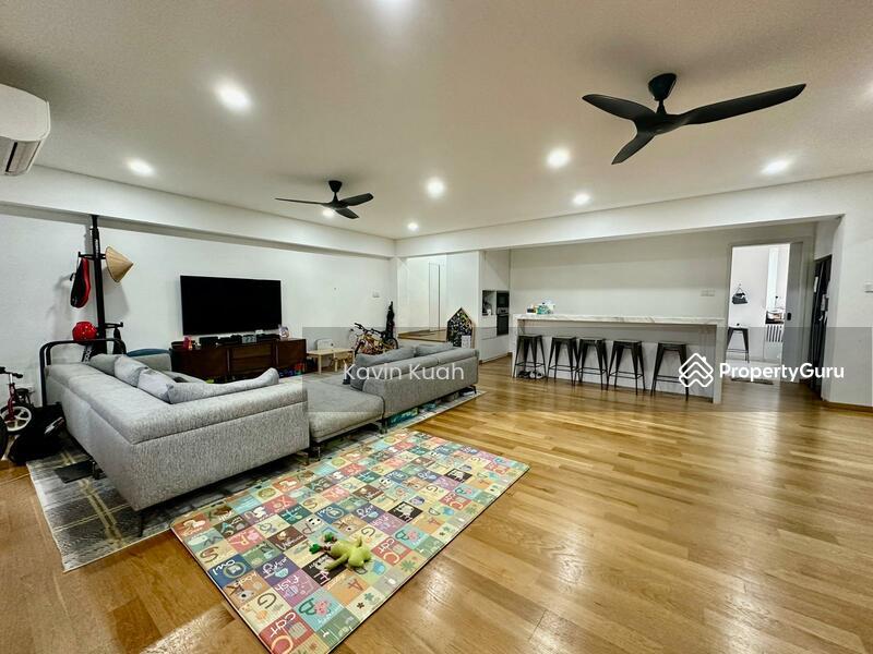 Prop-GPT: Apartment: D09 Cairnhill Cavenagh Court