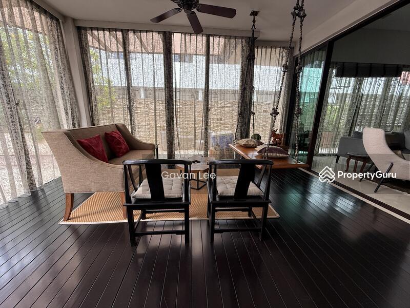 Corner Terrace for Sale: D19, 545842