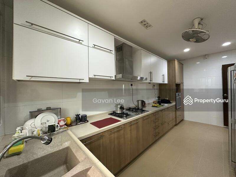 Corner Terrace for Sale: D19, 545842