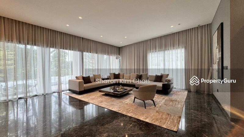 Prop-GPT: Corner Terrace: D11  LANDED7772@ BRAND NEW LUXURIOUS CORNER TERRACE @M