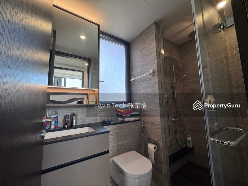 Condominium for Sale, The Commodore, SGD 2,188,000 | 99-year lease