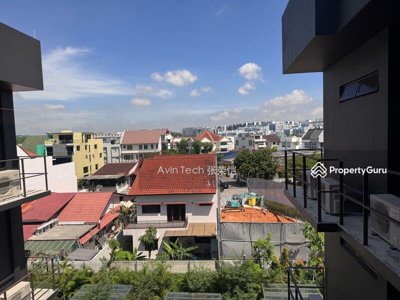 Condominium for Sale, The Commodore, SGD 2,188,000 | 99-year lease