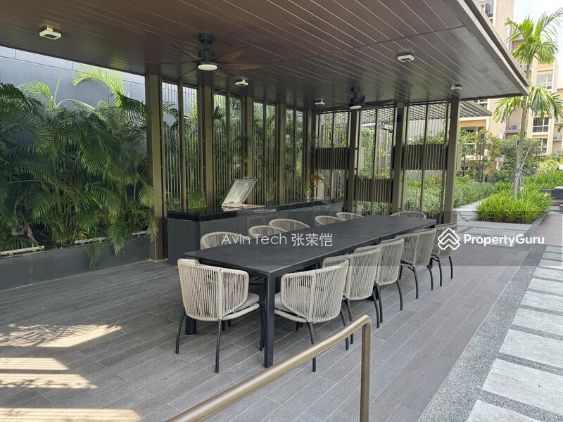 Condominium for Sale, The Commodore, SGD 2,188,000 | 99-year lease