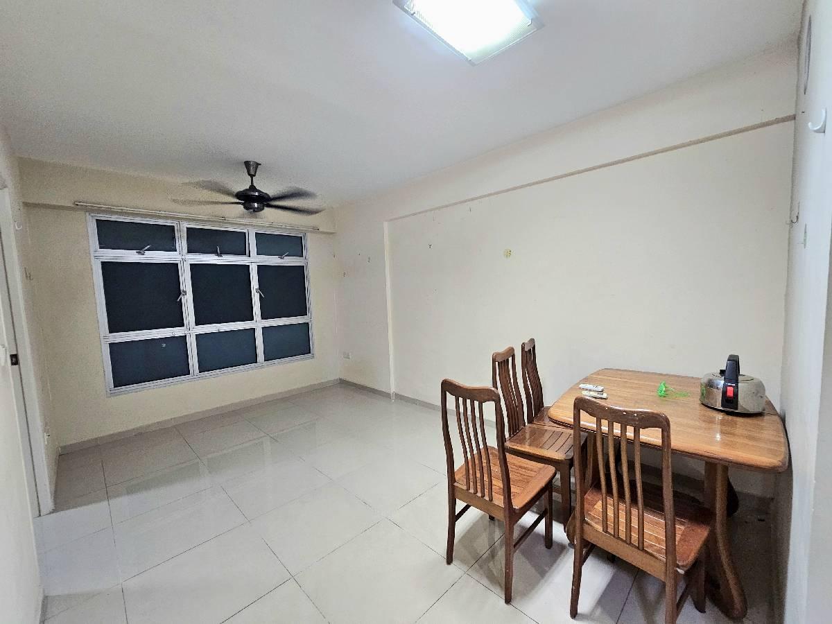 HDB Apartment for Sale, 780F Woodlands Crescent HDB Apartment For Sale, $340,000, 1 Bed 1 Bath 506 sqft $672.00 psf, SGD 340,000 | 99-year Leasehold