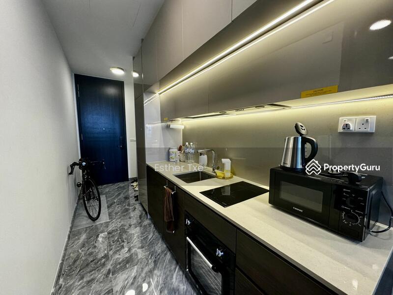 Condominium for Sale: D02, 089396