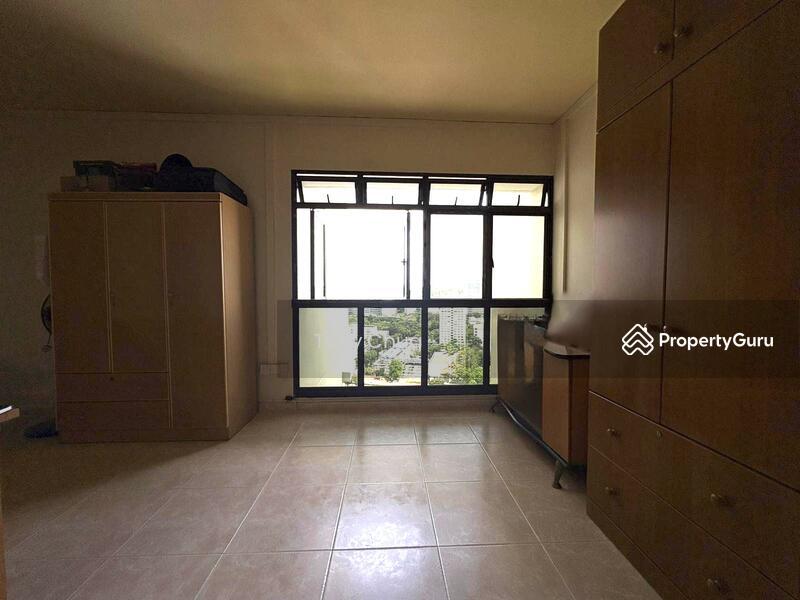 Prop-GPT: HDB Flat: D03  68 Redhill Close