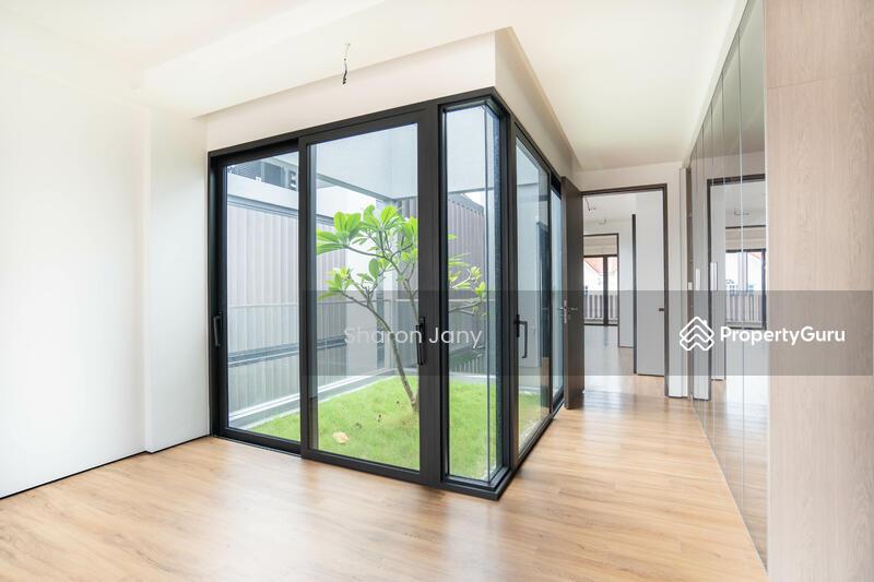 Detached for Sale: D19, 548115