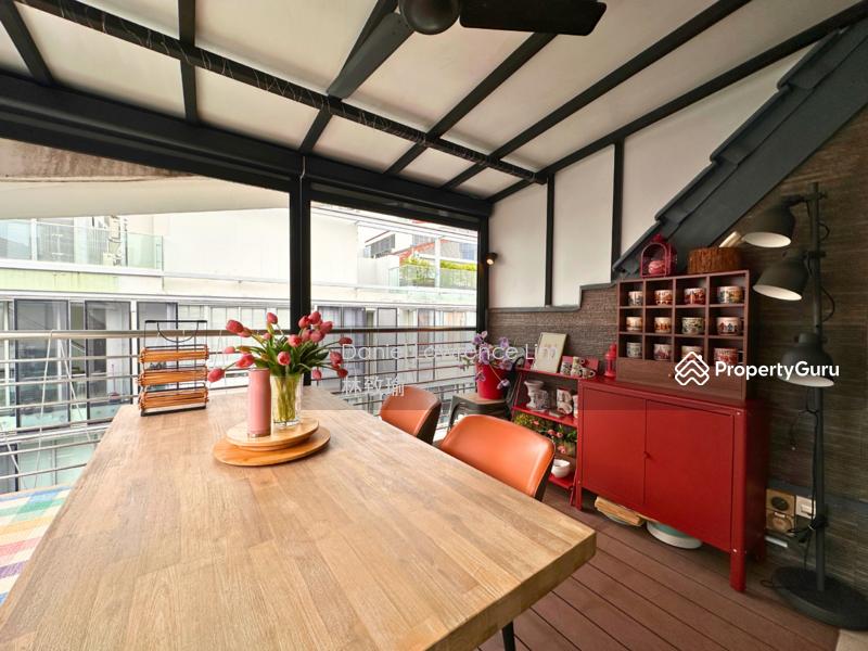 Prop-GPT: Condominium: D09  SUPER CHEAP 999 Condo, Walk to 3 x MRTs, 1 km to River Valley Primary