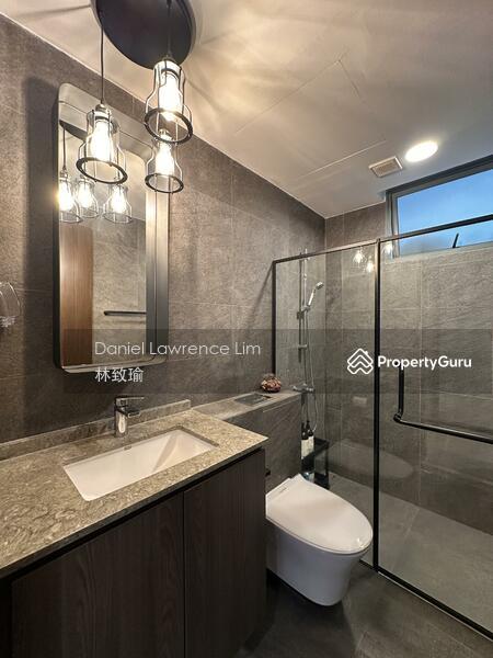 Condominium for Sale, SUPER CHEAP 999 Condo, Walk to 3 x MRTs, 1 km to River Valley Primary, SGD 3,820,000