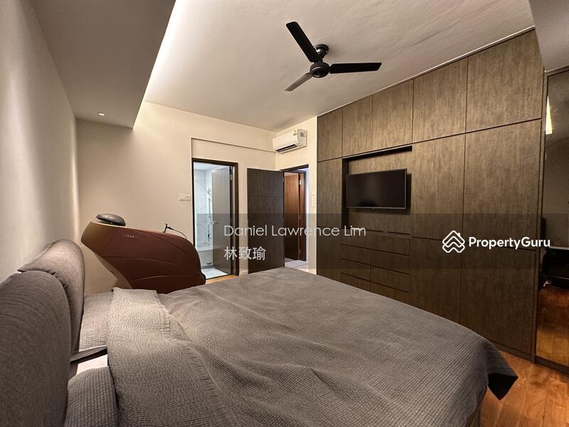 Condominium for Sale, SUPER CHEAP 999 Condo, Walk to 3 x MRTs, 1 km to River Valley Primary, SGD 3,820,000
