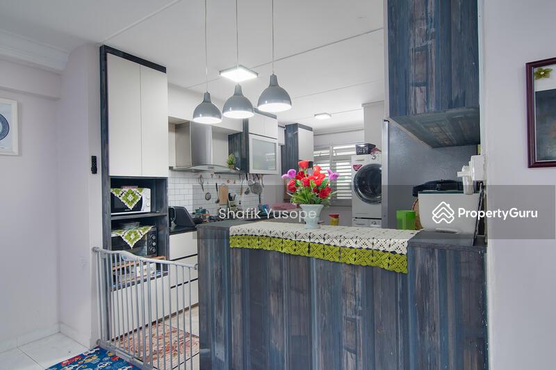 HDB Flat for Sale, 412 Yishun Ring Road, SGD 580,000 | 99-year lease
