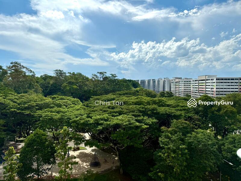 HDB Flat for Sale, 443 Yishun Avenue 11, SGD 640,000 | 99-year lease