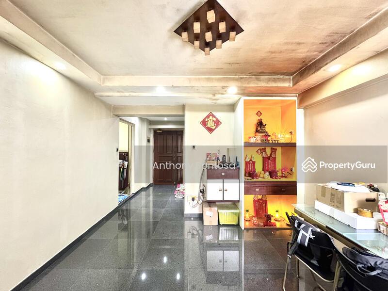 Prop-GPT: HDB Flat: D27  484 Admiralty Link