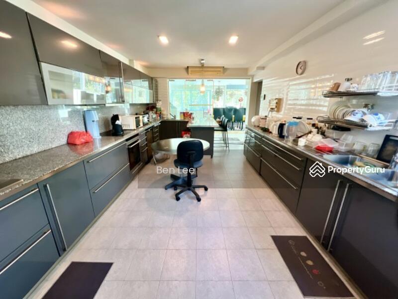 Bungalow - Good Class for Sale: D10, 249579