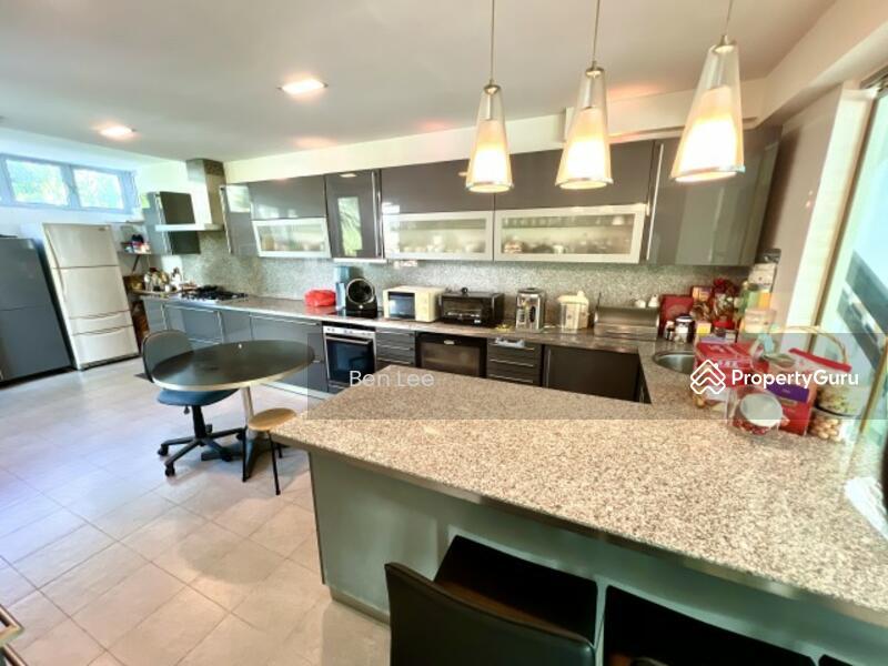 Bungalow - Good Class for Sale: D10, 249579