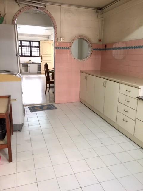 HDB Apartment for Sale, 75 Whampoa Drive HDB Apartment For Sale, $420,000, 2 Bed 1 Bath 818 sqft $513.00 psf, SGD 420,000 | 99-year Leasehold