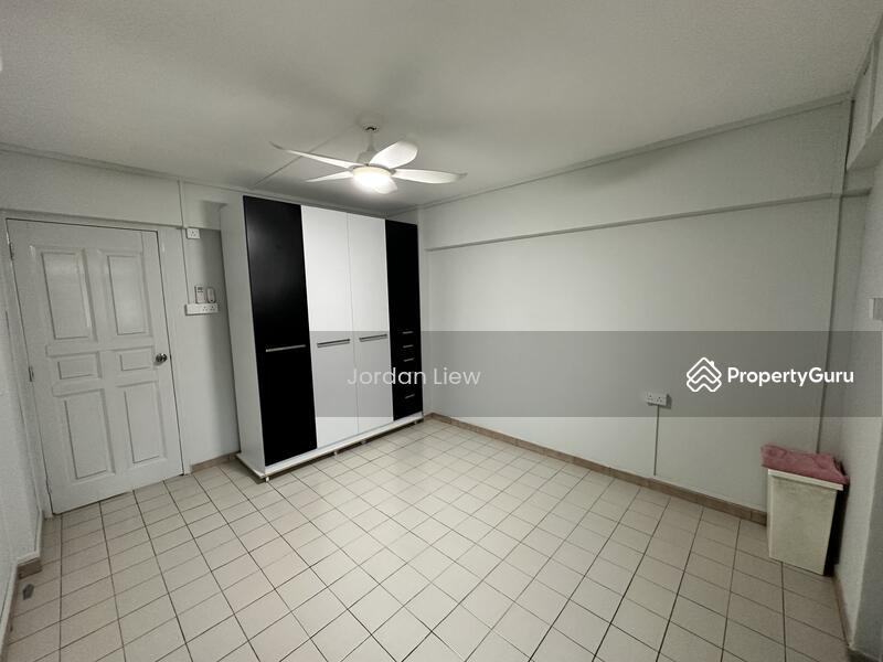 HDB Flat for Sale, 278 Yishun Street 22, SGD 580,000 | 99-year lease
