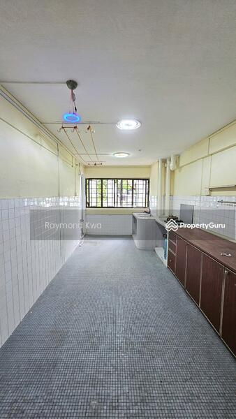 HDB Flat for Sale, 141 Jalan Bukit Merah, SGD 390,000 | 99-year lease