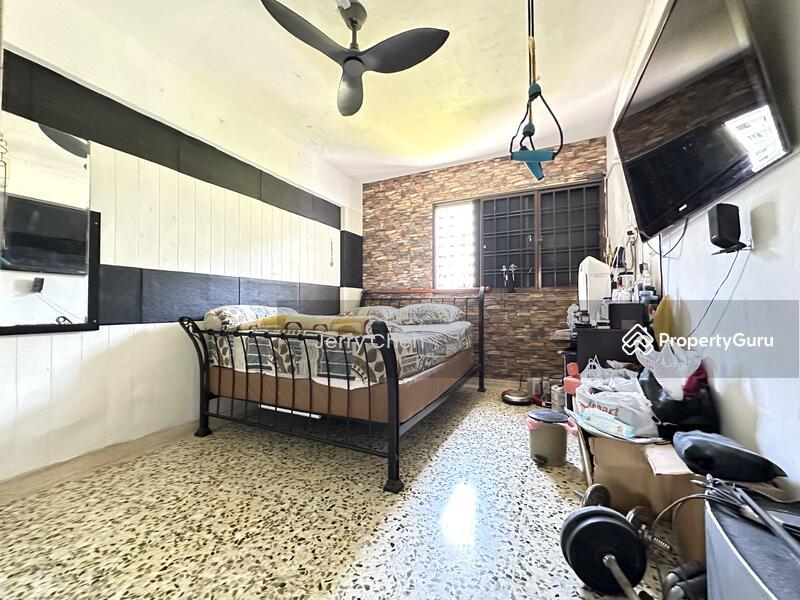 HDB Flat for Sale, 428 Bedok North Road, SGD 560,000 | 99-year lease