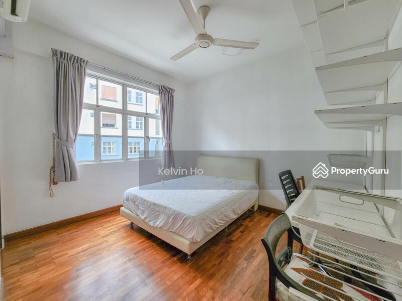 Terrace for Sale: D11, 288056