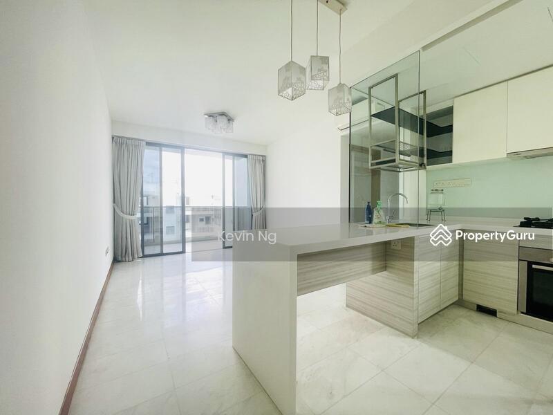 Condominium for Sale, The Shore Residences, SGD 1,950,000 | 103-year lease