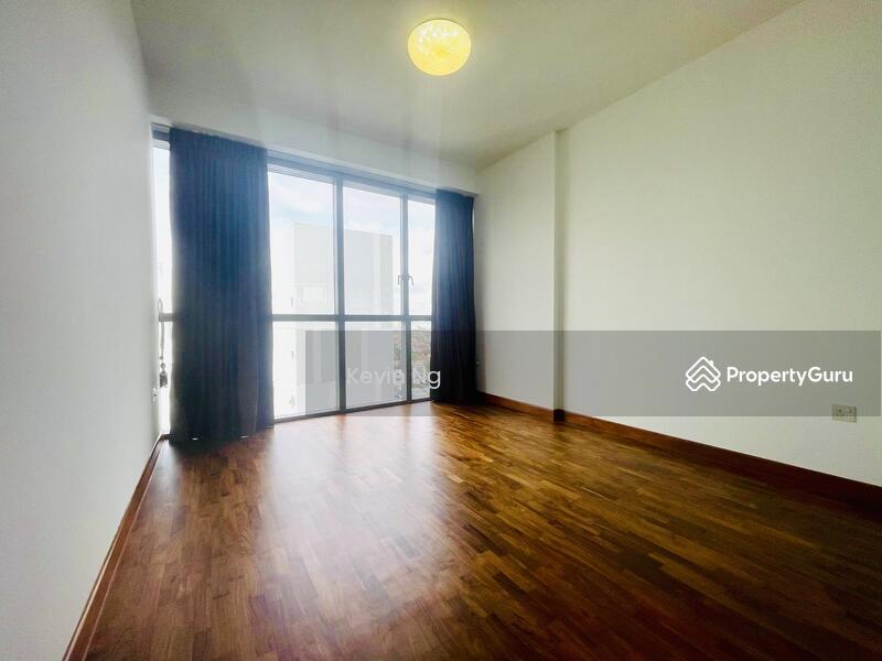 Condominium for Sale, The Shore Residences, SGD 1,950,000 | 103-year lease