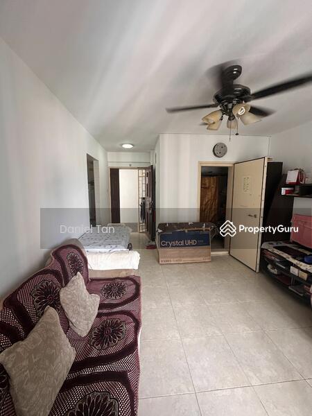 HDB Flat for Sale, 15 Farrer Park Road, SGD 680,000 | 99-year lease