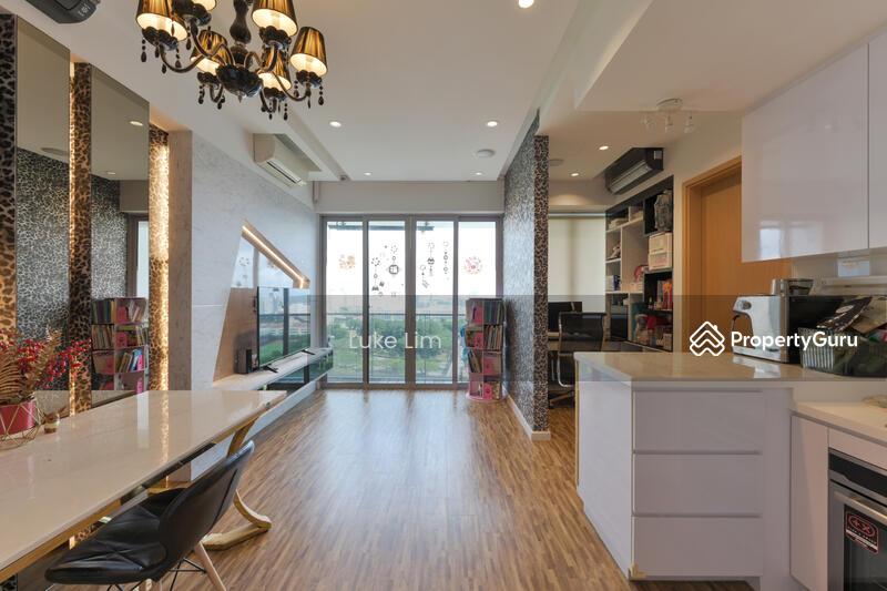 Prop-GPT: Condominium: D12  RiverBay