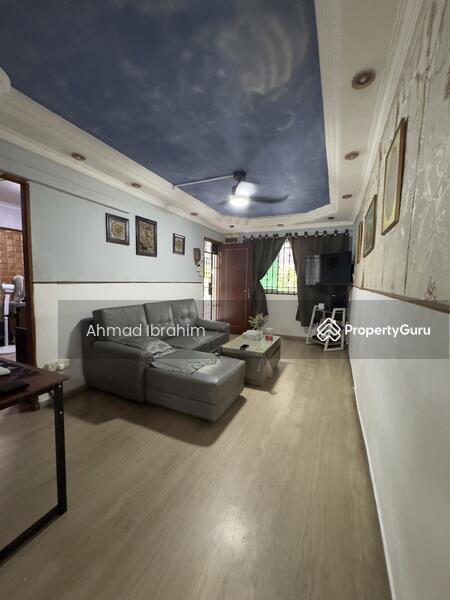 HDB Flat for Sale, 261 Jurong East Street 24, SGD 428,000 | 99-year lease