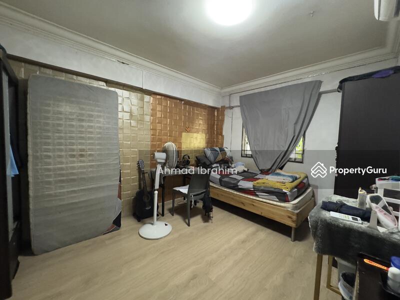 HDB Flat for Sale, 261 Jurong East Street 24, SGD 428,000 | 99-year lease