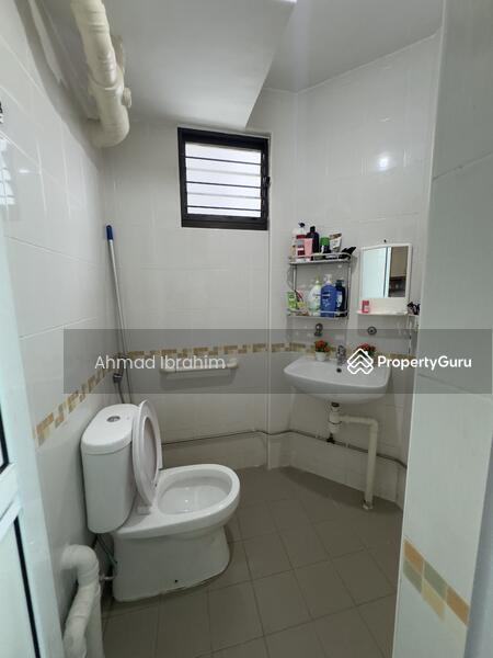 HDB Flat for Sale, 261 Jurong East Street 24, SGD 428,000 | 99-year lease