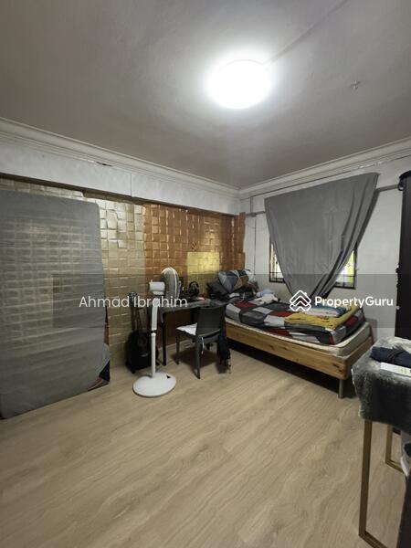 HDB Flat for Sale, 261 Jurong East Street 24, SGD 428,000 | 99-year lease