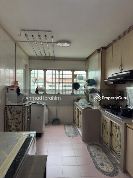 HDB Flat for Sale, 261 Jurong East Street 24, SGD 428,000 | 99-year lease