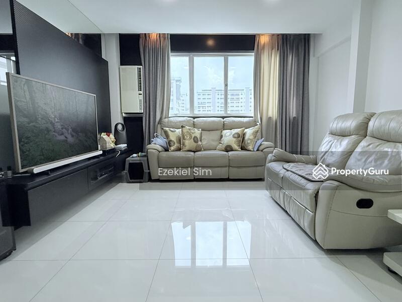 Prop-GPT: HDB Flat: D18 Pasir Ris 417 Pasir Ris Drive 6