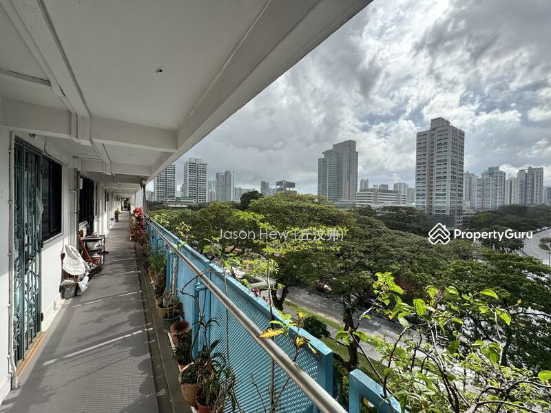 Prop-GPT: HDB Flat: D12 Toa Payoh 73 Lorong 4 Toa Payoh