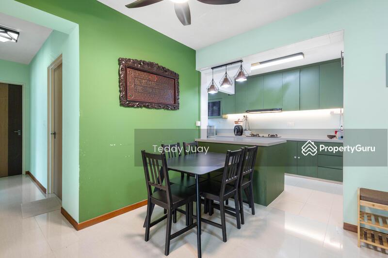 HDB Flat for Sale, 37 Margaret Drive, SGD 1,050,000 | 99-year lease