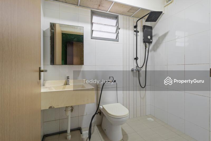 HDB Flat for Sale, 37 Margaret Drive, SGD 1,050,000 | 99-year lease
