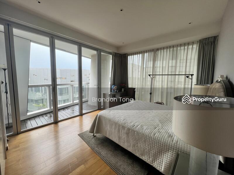 Condominium for Sale: D04, 098402
