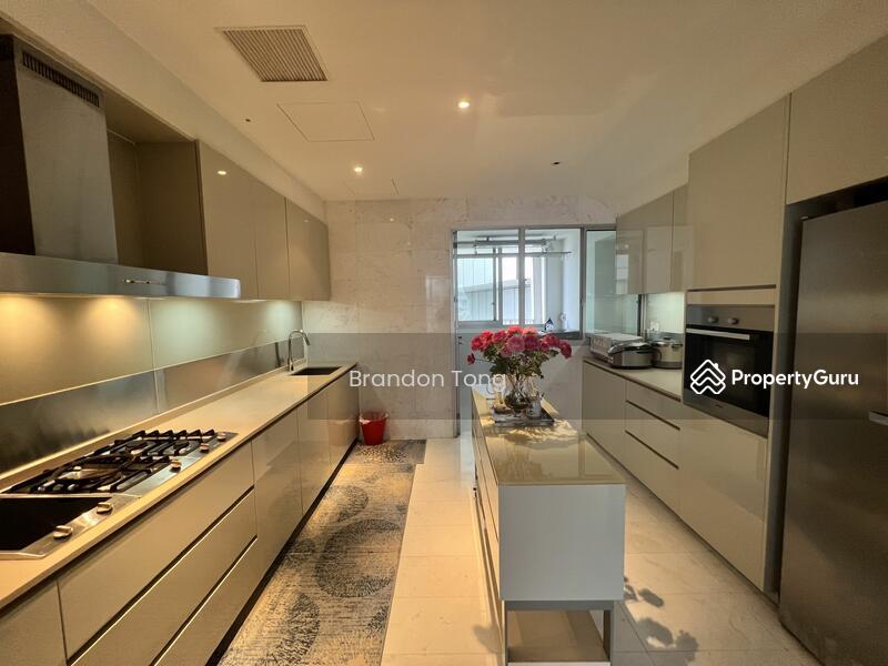 Condominium for Sale: D04, 098402