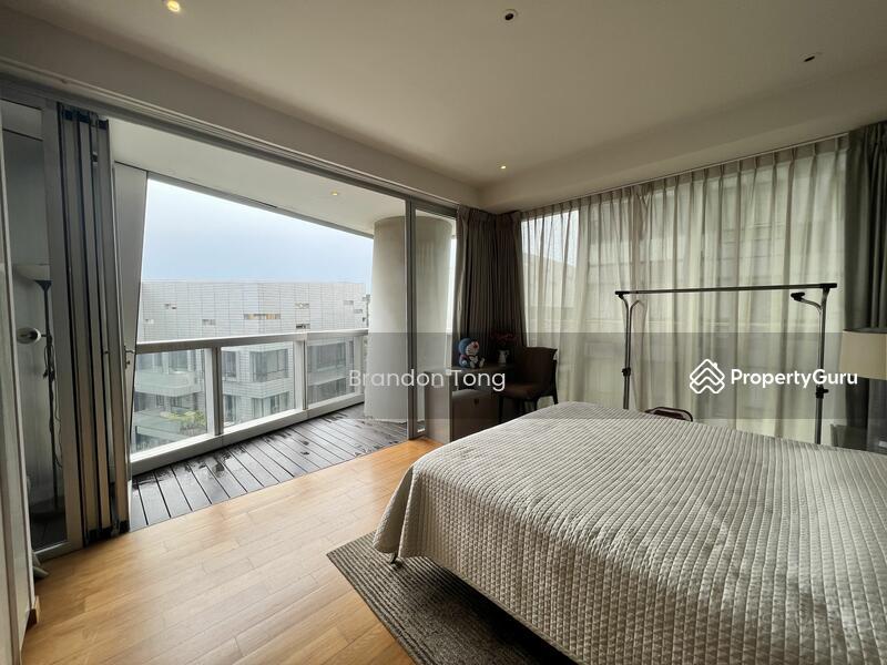 Condominium for Sale: D04, 098402