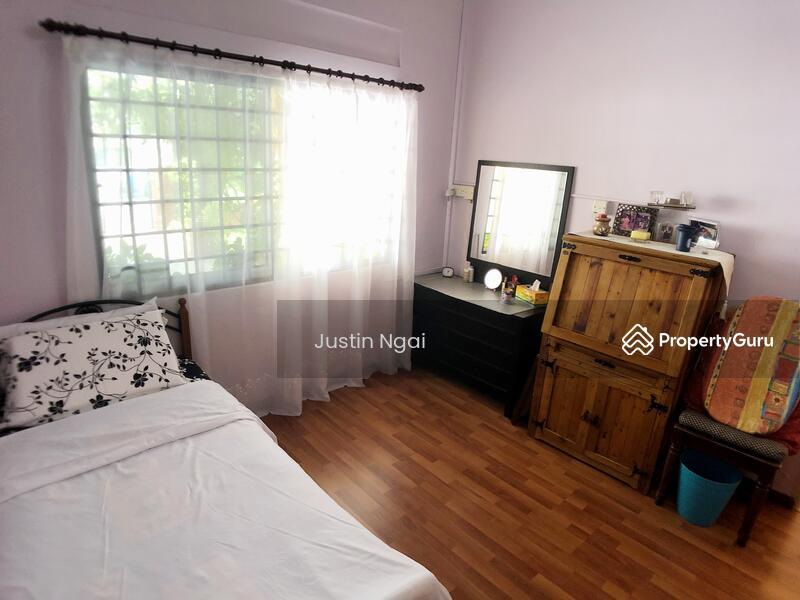 Semi-Detached for Sale: D17, 507000
