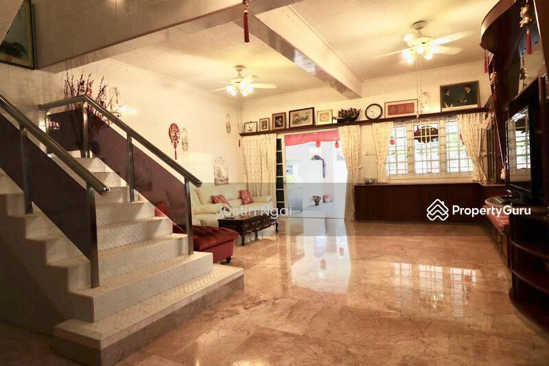 Semi-Detached for Sale: D17, 507000