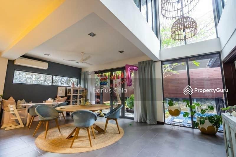 Prop-GPT: Corner Terrace: D09  *Walk to Great World City!* Amazing location. Rare