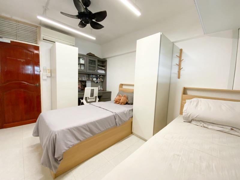 HDB Apartment for Sale. 