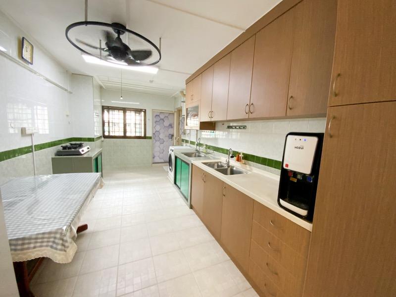 HDB Apartment for Sale. 