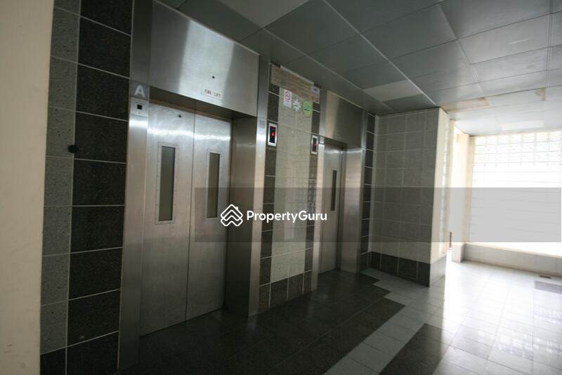 HDB Flat for Sale, 25 Teban Gardens Road, SGD 570,000 | 99-year lease